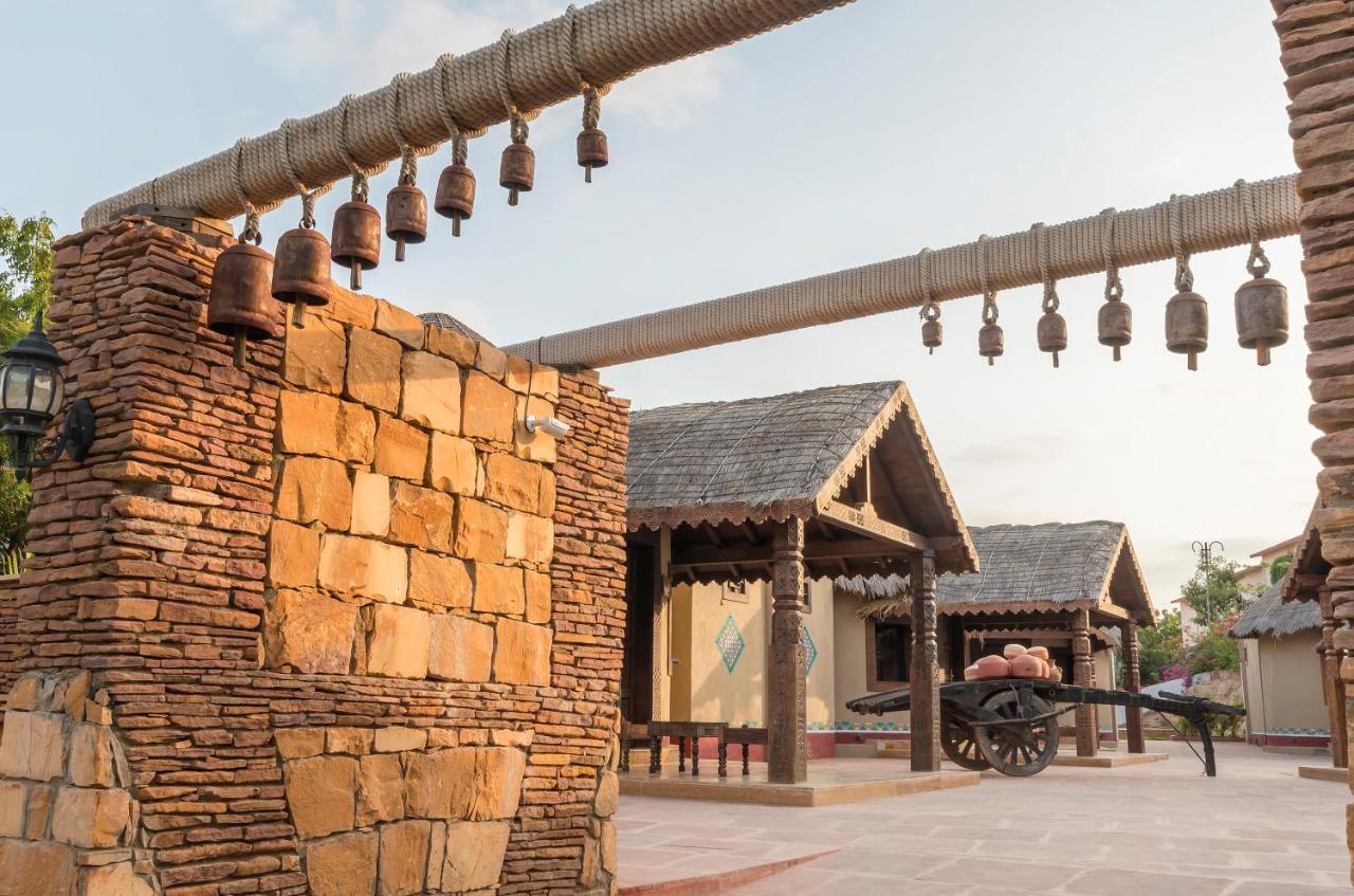 Regenta Resort Bhuj By Royal Orchid Hotels Limited Exteriér fotografie