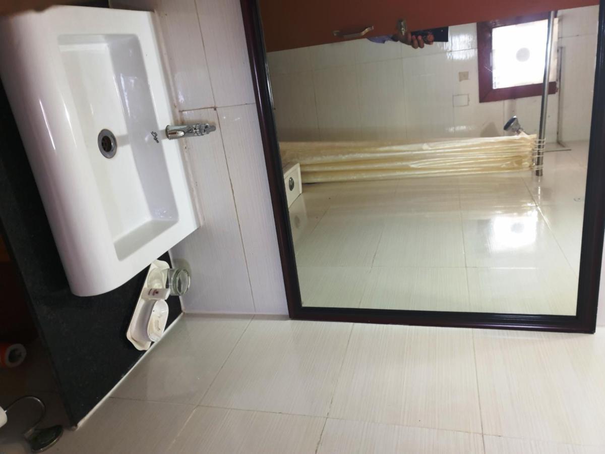Regenta Resort Bhuj By Royal Orchid Hotels Limited Exteriér fotografie