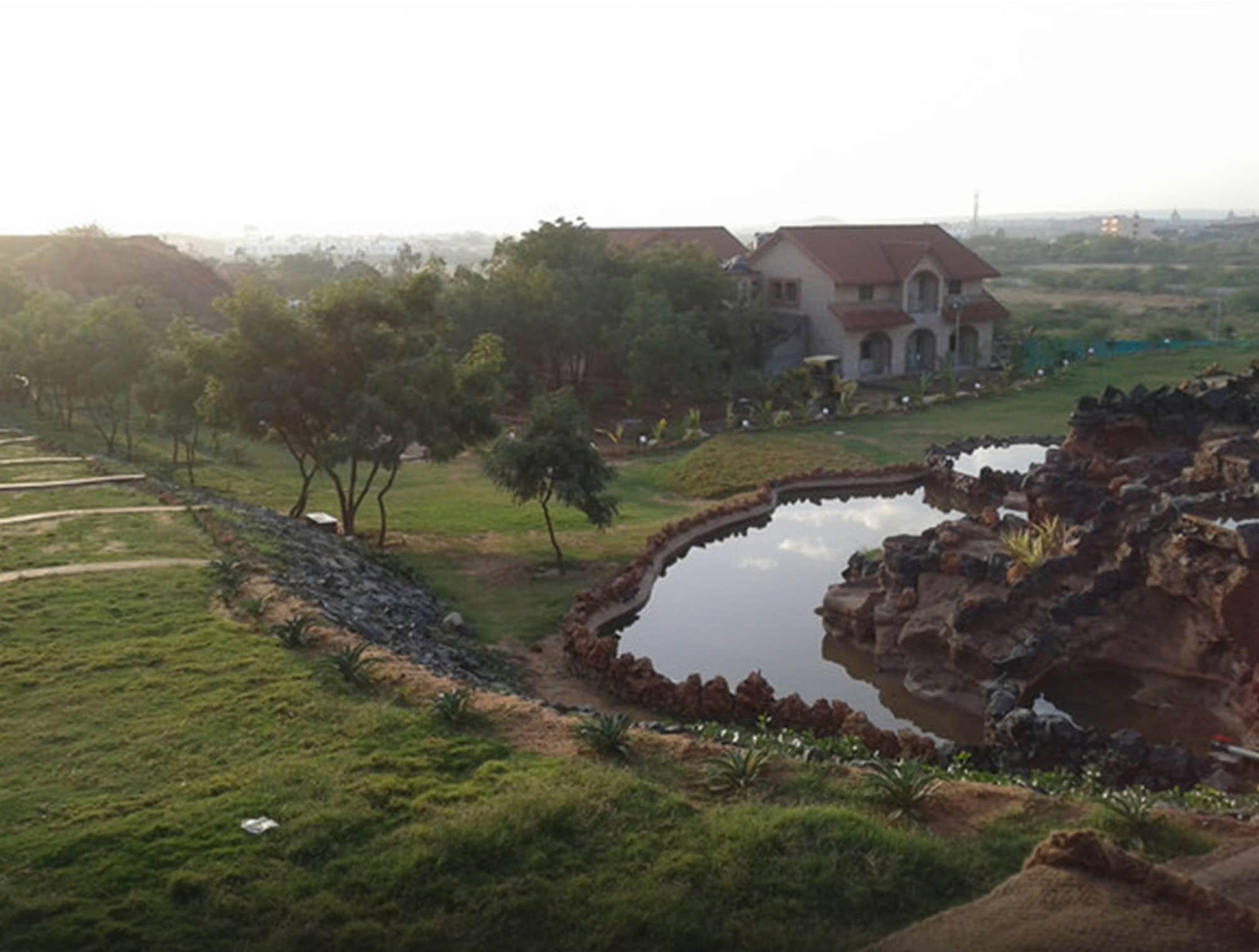 Regenta Resort Bhuj By Royal Orchid Hotels Limited Exteriér fotografie