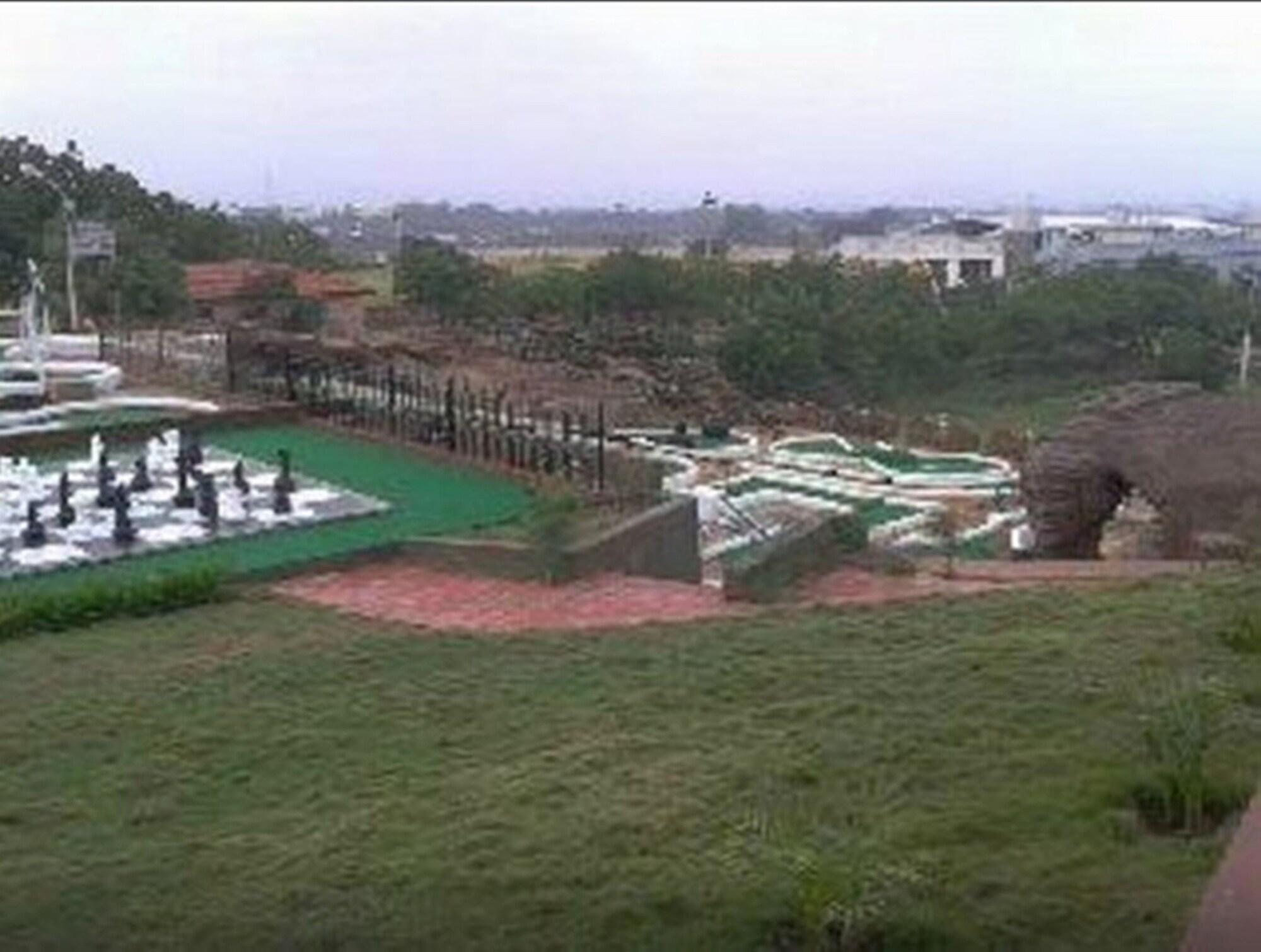 Regenta Resort Bhuj By Royal Orchid Hotels Limited Exteriér fotografie