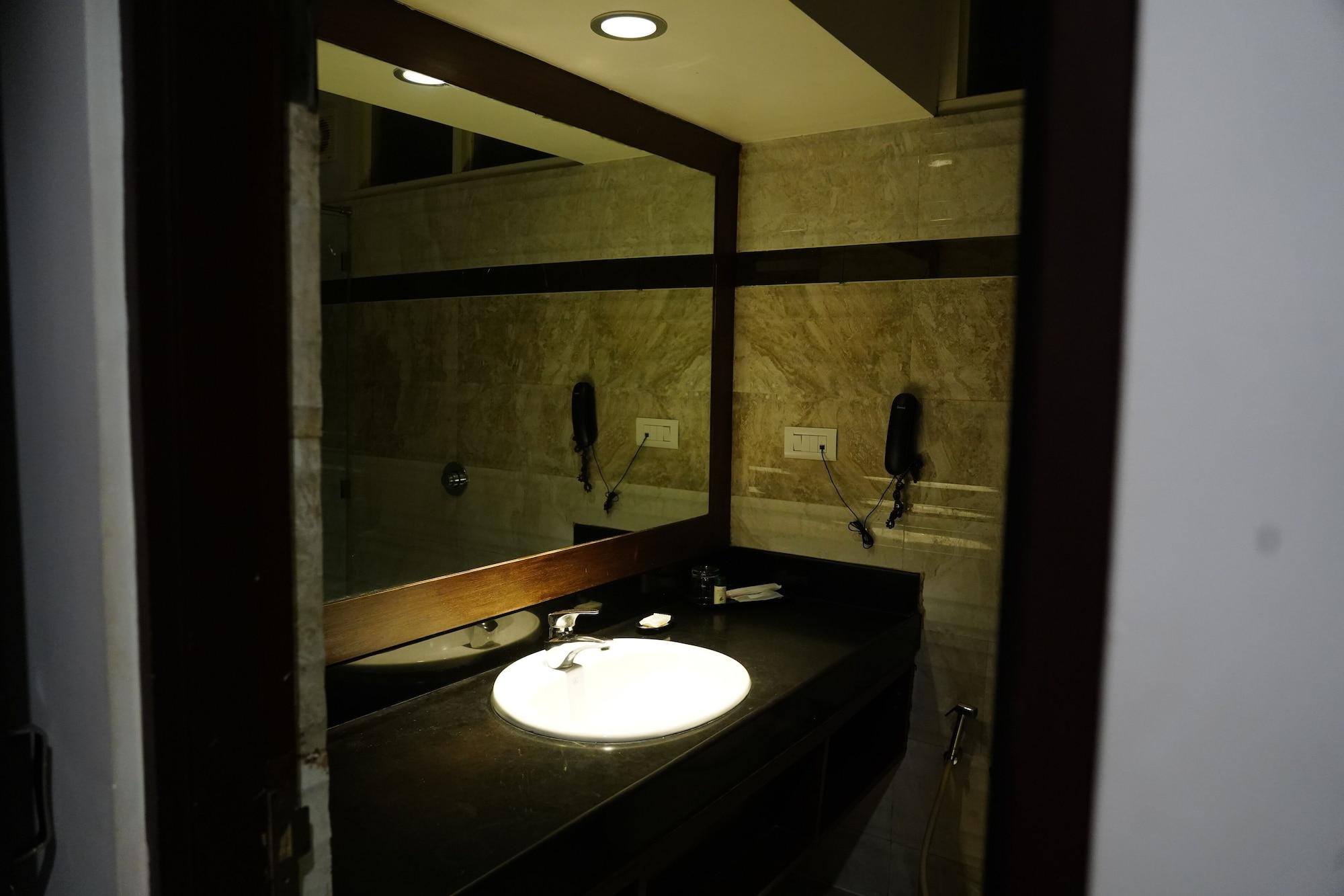 Regenta Resort Bhuj By Royal Orchid Hotels Limited Exteriér fotografie