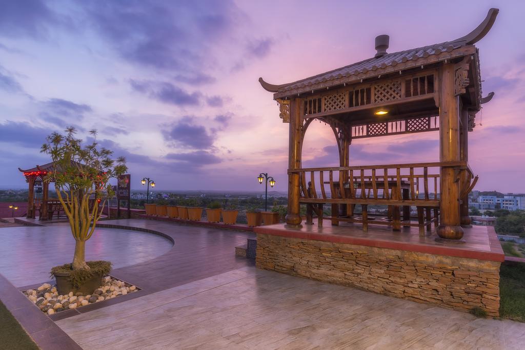 Regenta Resort Bhuj By Royal Orchid Hotels Limited Exteriér fotografie